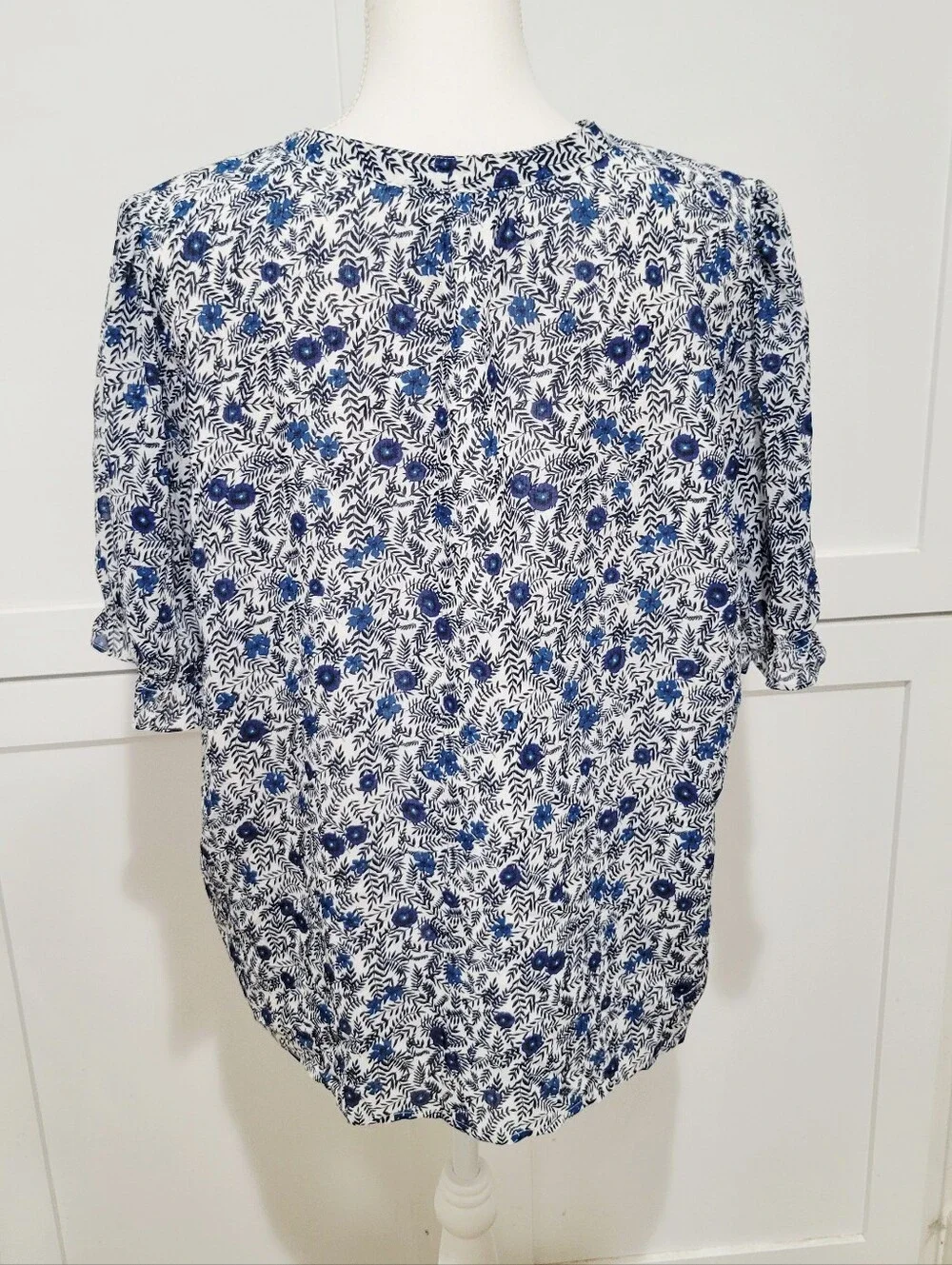 NWT J.Crew Short Sleeve Blue & White Floral Button-Up Peasant Blouse | Size XL